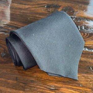 Emporio Armani Black Silk Neck Tie‎ – Classic Formal Accessory